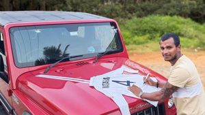 கார் பரிசளித்த ஆனந்த் மஹிந்திராவுக்கு ஆச்சரியம் கொடுத்த டி.நடராஜன்... குவிந்து வரும் பாராட்டு!