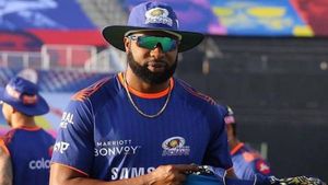 பவுண்டரி, சிக்ஸர் என அனைத்திலும் சாதனை...பொல்லார்டுக்கு அடித்த ஜாக்பாட்! ஒரு விஷயம் செய்தால் போதும்
