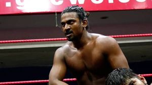 தொடையைத் தட்டி.. மீசையை முறுக்கும் தமிழன் - 'ரெஸ்ட்லிங்'கின் அதிரிபுதிரி ஹீரோ