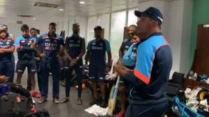 போட்டியின் போது அவசர தூது விட்ட டிராவிட்.. வெற்றிக்கு காரணமான அந்த வார்த்தைகள்.. அப்படி கூறியது என்ன