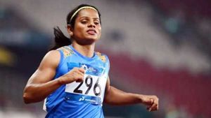  ஒலிம்பிக் பெண்கள் 200m ஓட்டம்.. இந்தியாவின் டூட்டி சந்த் நூலிழையில் தோல்வி.. மொத்தமாக வெளியேற்றம்! 