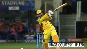 மொத்தமாக ஒரு லோடு மண்ணை அள்ளி DC மீது போட்ட தோனி - 9வது முறை ஐபிஎல் ஃபைனலில் சிஎஸ்கே