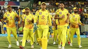 தோனி இப்படி நடந்துக்குவாரா?? மோசமாக விமர்சிக்கும் ரசிகர்கள்.. சிஎஸ்கேவின் தோல்விக்கு முக்கிய காரணம்!