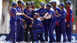 U-19 உலககோப்பை ஆஸியை பந்தாட்டிய இந்தியா.. தொடர்ந்து 4வது முறையாக இறுதிபோட்டிக்கு தகுதி..!!