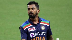 இந்திய அணிக்கு திரும்பிய கே.எல்.ராகுல் – எந்த இளம் வீரரின் இடம் பறிபோகும்..??