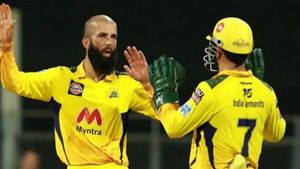 சிஎஸ்கேவில் இணைவதில் மொயின் அலிக்கு சிக்கல்.. தோனிக்கு புதிய தலைவலி.. பயிற்சிக்கு இன்னும் வரவலில்லை