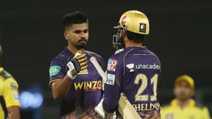 யாரு சாமி இவன்.. கேகேஆரின் 10 ஆண்டு காத்திருப்பு.. சிஎஸ்கே போட்டியில் ஸ்ரேயாஸ் செய்த அசால்ட் சாதனை!