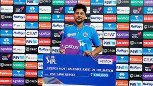 அடேங்கப்பா.. சச்சின், கோலி என ஒருசிலர் மட்டுமே செய்த சாதனை.. இன்று சாதித்து காட்டிய குல்தீப் யாதவ்!
