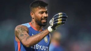 இங்கிலாந்துக்கு எதிரான முதல் டி20 - இந்திய அணி அறிவிப்பு.. கேப்டனாக ஹர்திக் நியமனம்