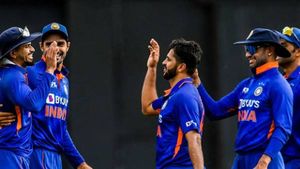 ஒரே போட்டியில் 3 பெரும் சாதனைகள்.. ஒருநாள் கிரிக்கெட்டில் வரலாறு படைத்த இந்தியா.. ரசிகர்கள் பாராட்டு