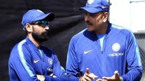 பந்துவீச்சு மோசம்.. ! முகமது ஷமியை ஏன் சேர்க்கல ? ரோகித், டிராவிட் மீது ரவி சாஸ்த்ரி கடும் தாக்கு