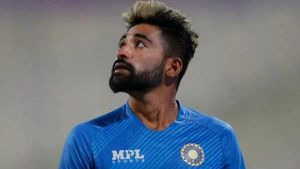 “ஒரே ஒரு ஆட்டம்.. டோட்டல் ப்ளானும் க்ளோஸ்”.. பெரும் வாய்ப்பை இழந்த சிராஜ்.. குஷியில் இளம் வீரர்!