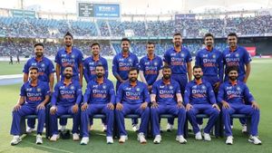 ஆஸ்திரேலியாவுக்கு எதிரான முதல் டி20.. இந்திய அணியின் பிளேயிங் லெவன்.. யாருக்கு வாய்ப்பு