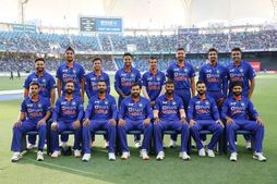 “இதெல்லாம் கொஞ்சம் கூட சரியில்லை”.. டி20 உலகக்கோப்பைக்கான இந்திய அணி தேர்வு.. கவாஸ்கர் பதில்!