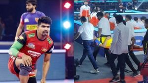 புரோ கபடி லீக்: ஸ்ட்ரக்சரில் சென்ற கேப்டன்.. தவிக்கும் தமிழ் தலைவாஸ்.. பவன் ஷெராவத் உடல்நிலை என்ன?