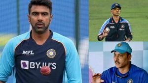 “அவங்க கஷ்டம் எனக்குதான் தெரியும்”.. டிராவிட் குறித்த ரவி சாஸ்திரியின் புகார்.. பதிலடி தந்த அஸ்வின்!