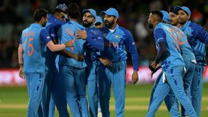 ஒரே ரன் அவுட்டால் மாறிய ஆட்டம்.. மழைக்கு பிறகு சரிந்த விக்கெட்டுகள்.. இந்திய அணி த்ரில் வெற்றி