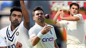 ICC தரவரிசையில் டிவிஸ்ட் - அஸ்வினுக்கு சரிந்த புள்ளிகள்.. முதல் இடத்தில் 2 பவுலர்கள்