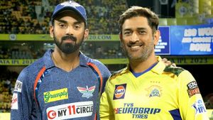 CSK vs LSG: சேப்பாக்கத்தில் களமிறங்கிய தல.. டாஸ் வென்ற கேஎல் ராகுல்.. யார் முதலில் பேட்டிங்?