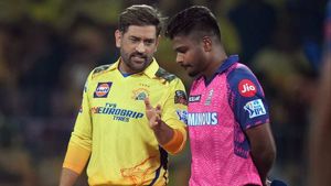 தோனியால் சஞ்சு சாம்சனுக்கு ஏற்பட்ட நஷ்டம்.. அபராதம் விதித்த ஐபிஎல் நிர்வாகம்.. என்ன நடந்தது?
