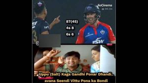 ”எல்லாத்துக்கும் இந்த விராட் கோலிதான் காரணம்” ஆர்சிபியை பொளக்கும் ரசிகர்கள்.. வெறித்தன மீம்ஸ் இதோ!