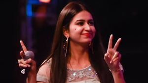 குவாலிஃபையர் 2ம் போட்டியில் ட்விஸ்ட்.. குஜராத்தி பாடகியின் கலைநிகழ்ச்சி.. யாருனு கொஞ்சம் பாருங்க!