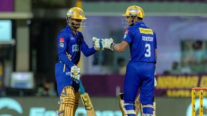 TNPL: ஏமாற்றமளித்த சாய் சுதர்சன்.. பவுலராக மாறிய ஷாரூக் கான்.. ஹாட்ரிக் தோல்வியை சந்தித்த திருச்சி!