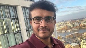”கொல்கத்தாவின் இளவரசன்” சவுரவ் கங்குலியின் சொத்து மதிப்பு எவ்வளவு தெரியுமா? மிரளும் ரசிகர்கள்!