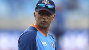 அயர்லாந்து டி20 தொடர்.. பயிற்சியாளராக ராகுல் டிராவிட் இல்லையாம்.. பிசிசிஐ எடுத்த சரியான முடிவு!