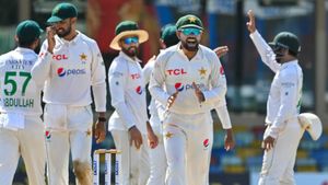 Pak vs SL - இலங்கை வரலாற்றில் படுமோசமான தோல்வி.. இந்தியா கூட செய்யாத சாதனையை படைத்த பாகிஸ்தான்