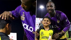 சிக்ஸ் அடித்த ரஸல்.. தலையில் அடித்த பந்தால் துடித்த சிறுவன்.. அதிரடி வீரர் செய்த காரியத்தை பாருங்க!