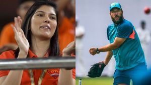 SRH பயிற்சியாளரான முன்னாள் நியூசி. வீரர்.. இனிதான் ஆட்டமே இருக்கு.. காவ்யா மாறனின் மாஸ்டர் ஸ்ட்ரோக்!