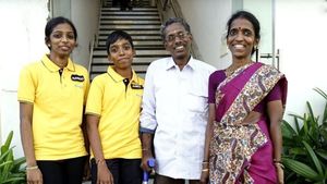 EXCLUSIVE- சந்திரயான் வெற்றியும்,மகன் சாதனையும் ஒன்றாக நடந்தது மகிழ்ச்சி..பிரக்ஞானந்தா தந்தை கருத்து