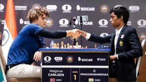 செஸ் உலகக்கோப்பை.. டை பிரேக்கர் முதல் சுற்றில் கார்ல்சன் வெற்றி.. பிரக்ஞானந்தா அதிர்ச்சி தோல்வி