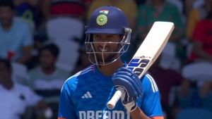 உலக கோப்பைக்கு சேர்க்கலாம்னு பார்த்தா இப்படி பண்ணிட்டாரே.. ஐபிஎல் வீரரால் ஏமாற்றம் அடைந்த ரசிகர்கள்