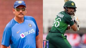 INDvsPAK: பாபர் அசாம் சிறந்த வீரர்.. அவரை பின் தொடருங்கள்.. இந்திய வீரர்களுக்கு ரவி சாஸ்திரி அறிவுரை