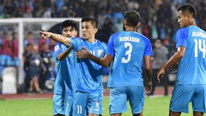 Asian games 2023 - கால்பந்தில் சீனாவிடம் உதை வாங்கிய இந்தியா.. வாலிபாலில் முதல் ஆட்டத்தில் வெற்றி