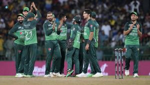 மேட்சை விடு, பைனலில் பார்த்துக்கலாம்..கில்லி டைலாக்கை பேசிய பாக்.வீரர்..ஒரு தோல்வியால் ஒன்னும் ஆகாது
