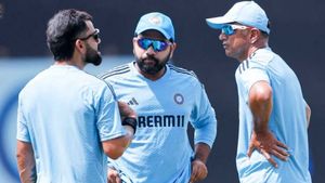 IND vs AUS 3வது ஒருநாள் போட்டி - இந்திய அணியின் பிளேயிங் XI? கோலி, ரோகித்துக்காக வெளியே செல்வது யார்