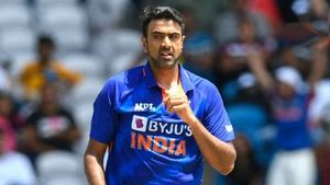 IND vs ENG - முதல் முறை டாசில் இந்தியாவுக்கு காத்திருக்கும் சவால்.. அஸ்வினுக்கு மீண்டும் இடமில்லை