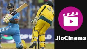 ஒரு பால் கூட பார்க்க முடியல.. ரசிகர்களை வெறுப்பேற்றிய Jio cinema ஆப்.. இப்படியா நம்பி ஏமாற்றுவது?