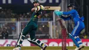 IND vs AUS : ருதுராஜால் வந்த வினை.. இந்திய அணியை வச்சு செய்த மேக்ஸ்வெல்.. போட்டியை மாற்றிய சம்பவம்