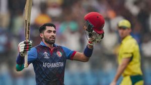 AUS vs AFG : வரலாற்றை மாற்றிய இப்ராகிம் சத்ரான்.. ஆஸ்திரேலியாவை கதிகலங்க வைத்த ஆப்கன் வீரர்