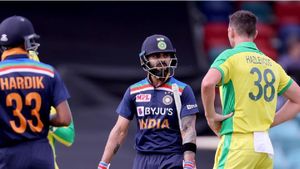 அந்த ஒரு வீரரால் விராட் கோலிக்கு கண்டம்.. கடைசி 6 போட்டியில் 5 முறை அவுட்.. என்ன நடக்கப்போகுதோ!