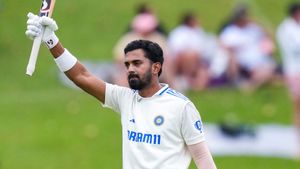 வரலாறு உன்னை மறக்காது.. எகிறிய பந்துகளுக்கு நடுவே 7வது செஞ்சுரி.. சாதித்த கே எல் ராகுல்