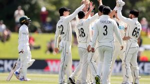 NZ vs Ban - கோல்டன் வாய்ப்பை வீணடித்த வங்கதேசம்.. 2வது டெஸ்டில் நியூசிலாந்து வெற்றி.. தொடரும் சமன்