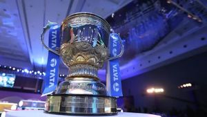 IPL 2024 - இனி ரோகித் சர்மாவால் அணி மாற முடியுமா? டிரேடிங் விதிமுறைகள் என்ன? முழு விவரம் இங்கே!