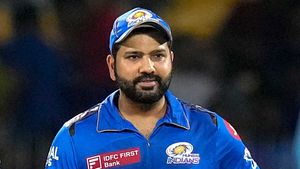 IPL 2024 : இனிமேலும் பொறுக்க முடியாது.. ரோஹித் ரசிகர்களை எச்சரித்த மும்பை இந்தியன்ஸ்