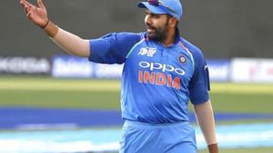 IPL 2024 : சோலி முடிந்தது.. ரோஹித் சர்மாவிடம் சரண்டர்.. மும்பை இந்தியன்ஸ்-க்கு வந்த சோதனை