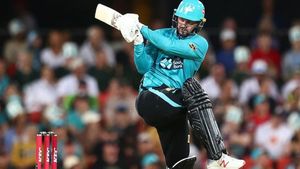 BBL 2023- ஒரு ரன்னில் மிஸ் ஆன சதம்.. முதல் போட்டியிலேயே வாண வேடிக்கை..மேக்ஸ்வெல் அணி தோல்வி